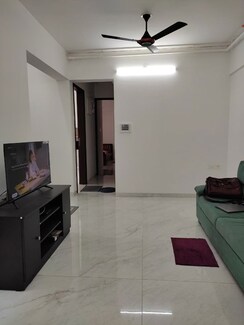 2 BHK Apartment For Sale in Kamgar Putala Vasahat