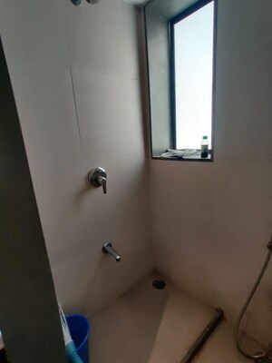 Room in 1 BHK Apartment at Geeta Bhavan, Breach Candy – for Rent