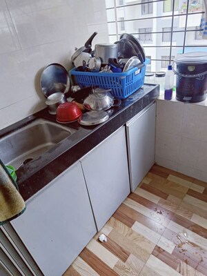 Team Area in 2 BHK Apartment at Vanashree Apartment, Hadapsar – for Rent