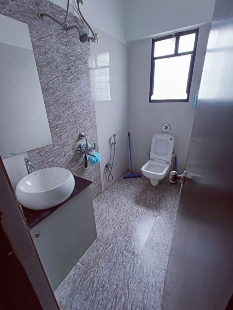 Bathroom, vanashree-apartment 2 Bedroom 1100 Sq.Ft. Apartment In Hadapsar Pune 10353739