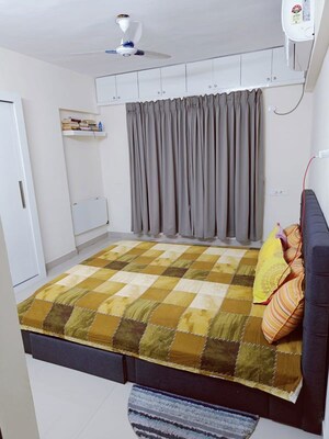 Bedroom in 2 BHK Apartment at Vanashree Apartment, Hadapsar – for Rent