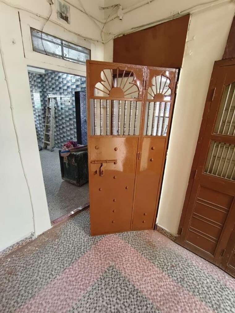 Balcony, dattanagar Commercial Office Space 650 Sq.Ft. In Dattanagar Thane 10353761