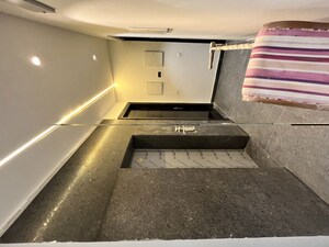 Furnished Amenities in 1 BHK Builder Floor at Sushant Lok I – for Rent
