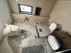 Team Area in 1 BHK Builder Floor at Sushant Lok I – for Rent