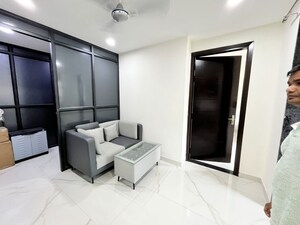 Living Room in 2 BHK Builder Floor at Sector 42 – for Rent