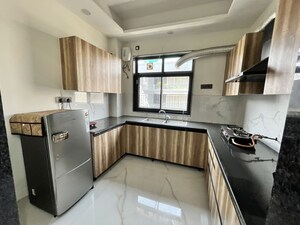 Kitchen in 2 BHK Builder Floor at Sector 42 – for Rent