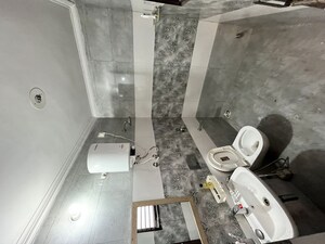 Staircase in 2 BHK Builder Floor at Sector 43 – for Rent