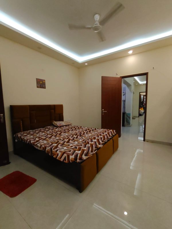 2 BHK + Study Room Builder Floor For Rent in Sushant Lok I