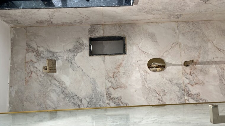 Bathroom, sushant lok i 4 Bedroom 2476 Sq.Ft. Builder Floor In Sushant Lok I Gurgaon 10318190