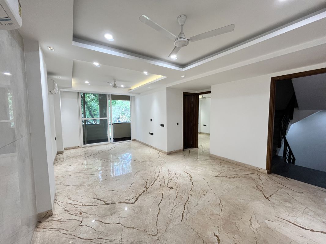 3 BHK + Servant Room Builder Floor For Rent in Sushant Lok I