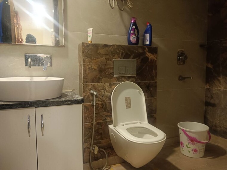 Bathroom, sector 46 3 Bedroom 1745 Sq.Ft. Builder Floor In Sector 46 Gurgaon 10132847