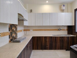 Kitchen in 3 BHK Builder Floor at Sector 45 – for Rent