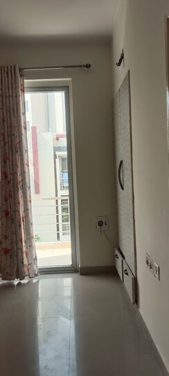 2.5 BHK Builder Floor For Rent in Orchid Ivy Floors
