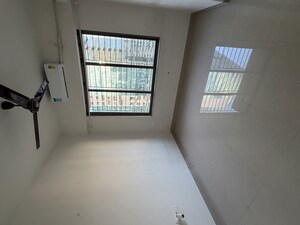 Room in 1 BHK Apartment at Lodha Vista, Lower Parel – for Rent