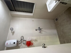 Furnished Amenities in 1 BHK Apartment at Lodha Vista, Lower Parel – for Rent