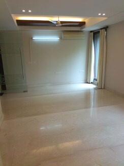 4 BHK + Servant Room Builder Floor For Rent in Safdarjung Development Area
