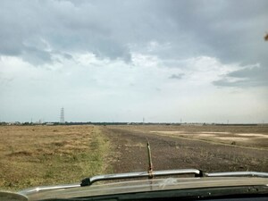  Plot For Sale in Neelankarai