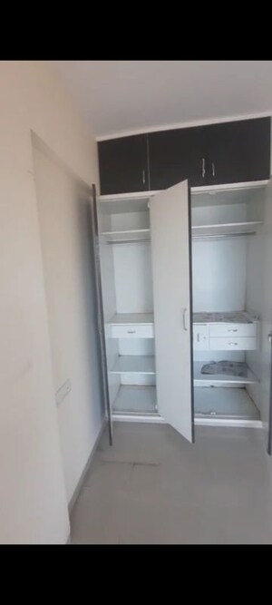 Furnished Amenities in 1 BHK Apartment at Gala Lifestyle Pride Residency, Kasarvadavali – for Rent