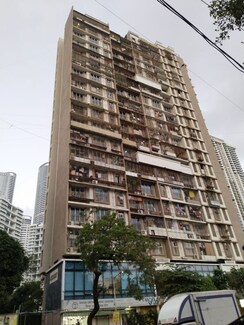 2 BHK + Servant Room Apartment For Rent in Akshay 47 Race Course