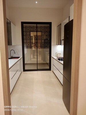 Room in 3.5 BHK Apartment at Ireo The Grand Arch, Sector 58 – for Rent