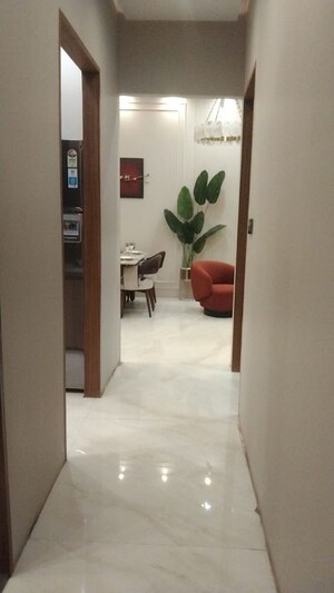 Room in 4 BHK Apartment at Shivani Rudram, Kandivali West – for Sale