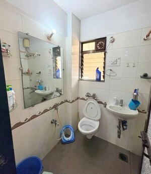 Team Area in 2 BHK Apartment at Laxmi Narayan Residency, Vartak Nagar – for Rent