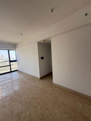 Room in 4 BHK Apartment at Lodha The Park, Worli – for Rent