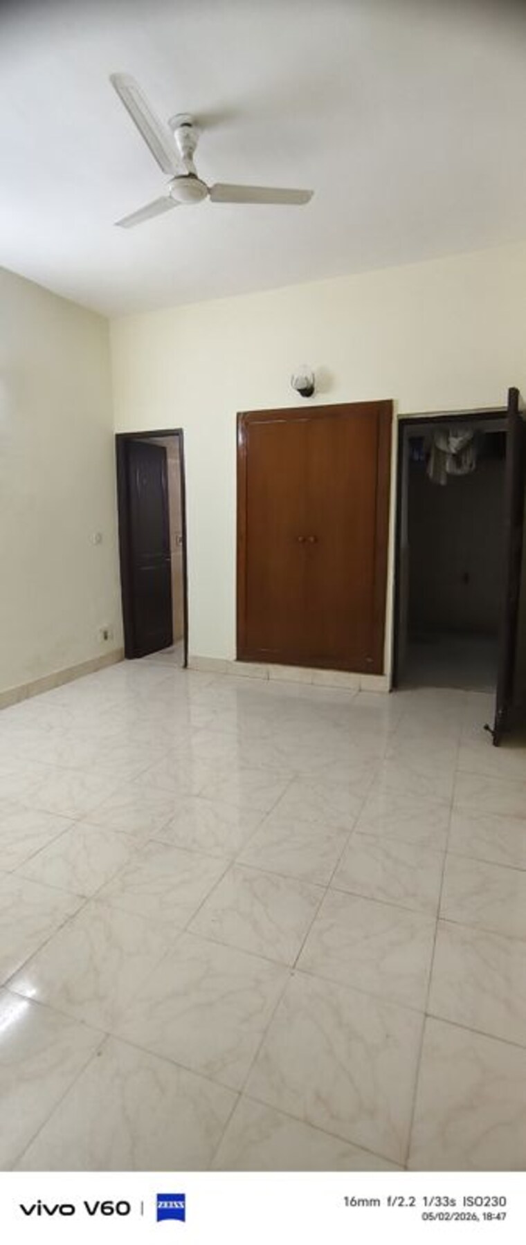 Room, sector 39 2 Bedroom 200 Sq.Mt. Independent House In Sector 39 Noida 10354011