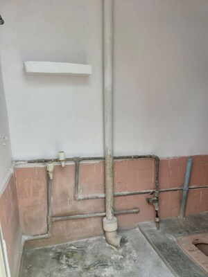 Bathroom in 4 BHK Independent House at Vikas Nagar – for Sale