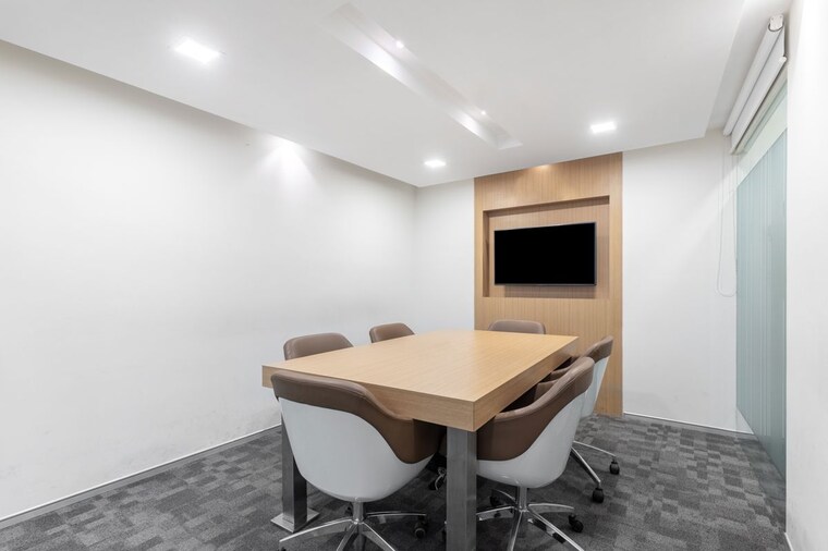 undefined, mg road Commercial Office Space 1186 Sq.Ft. In Mg Road Indore 9540003