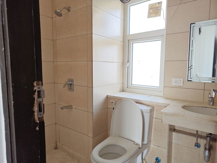 Bathroom, puri-diplomatic-greens-phase-i 3 Bedroom 2200 Sq.Ft. Apartment In Sector 111 Gurgaon 10354043