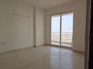 Room in 3 BHK Apartment at Puri Diplomatic Greens Phase I, Sector 111 – for Rent