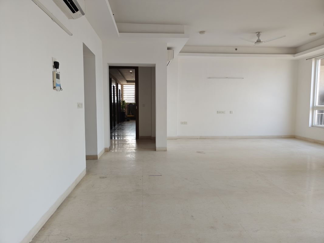 3 BHK + Servant Room 2200 Sq.Ft. Apartment in Puri Diplomatic Greens Phase I
