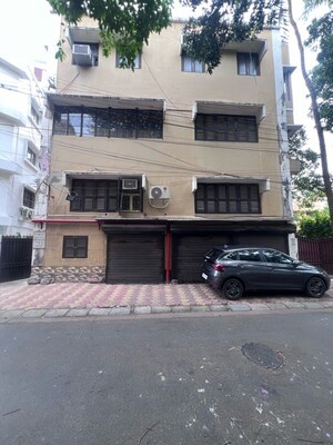  Showroom – Exterior View View at Golpark - for Rent