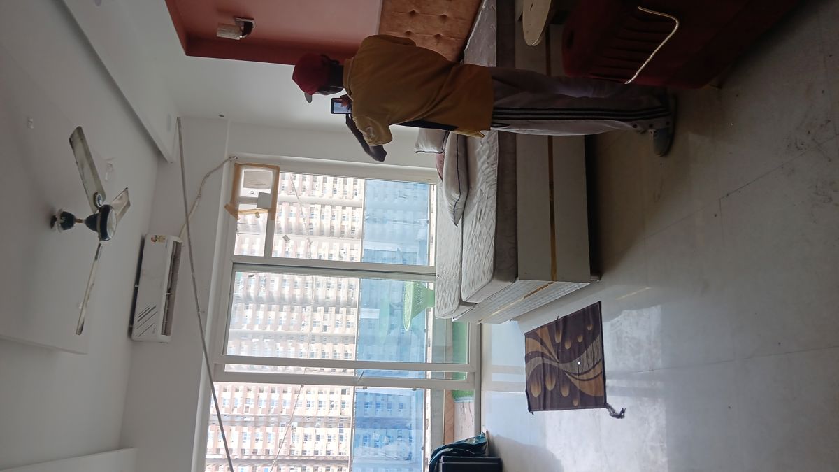 1 BHK Apartment For Sale in Gaur City Mall
