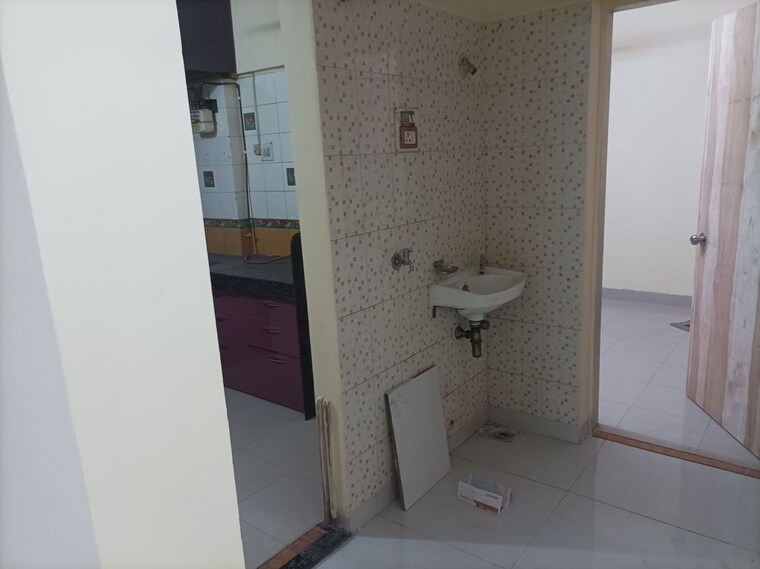 Bathroom, rutu-estate 1 Bedroom 610 Sq.Ft. Apartment In Brahmand Thane 10354086