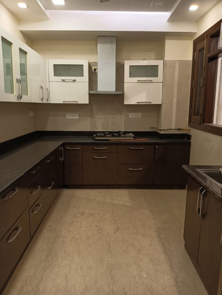 Kitchen, safdarjung enclave 3 Bedroom 1800 Sq.Ft. Builder Floor In Safdarjung Enclave Delhi 10354104