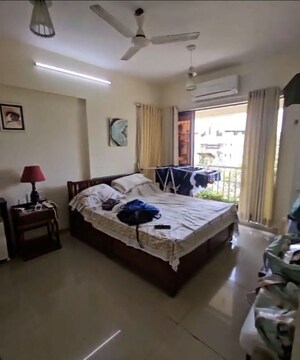 Bedroom in 4 BHK Apartment at Versova – for Rent