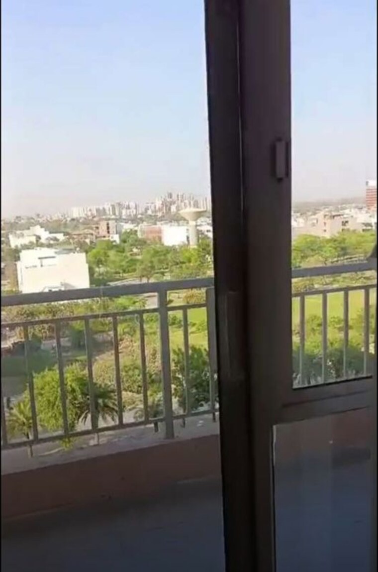 Balcony, omaxe-residency 3 Bedroom 1800 Sq.Ft. Apartment In Gomti Nagar Lucknow 10354123