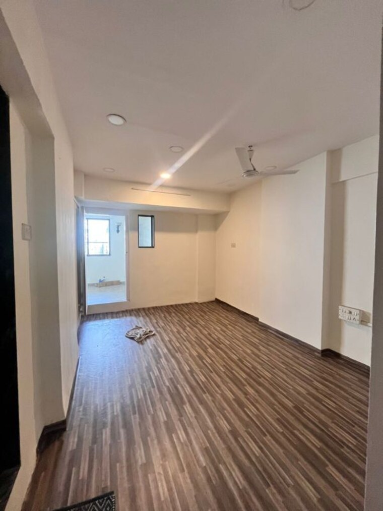 Room, lokhandwala complex 2 Bedroom 1000 Sq.Ft. Apartment In Lokhandwala Complex Mumbai 10354126