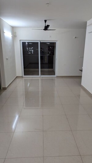 Room in 3 BHK Apartment at Mahendra Aarya, Electronic City – for Sale