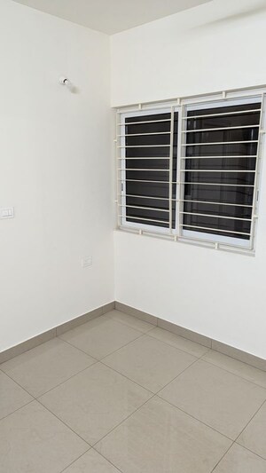 Room in 3 BHK Apartment at Mahendra Aarya, Electronic City – for Sale