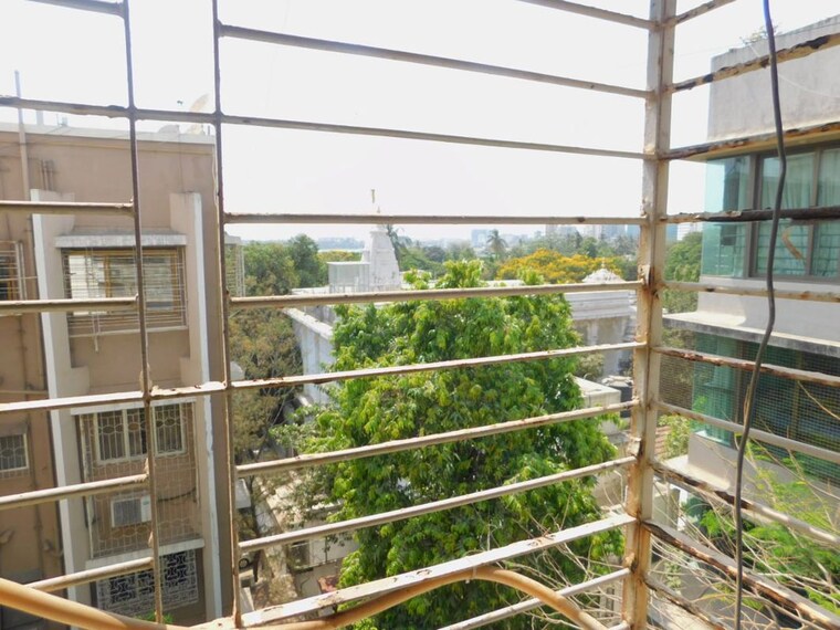 Balcony, juhu 2 Bedroom 1100 Sq.Ft. Apartment In Juhu Mumbai 10354156