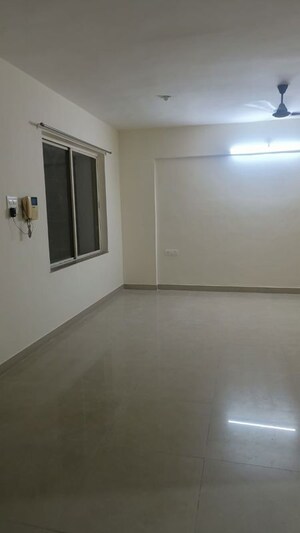 Room in 3 BHK Apartment at Manav Silver Skyscapes, Wakad – for Rent
