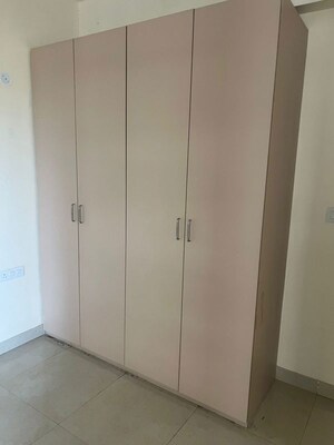 Room in 3 BHK Apartment at Imperia Esfera, Sector 37c – for Sale