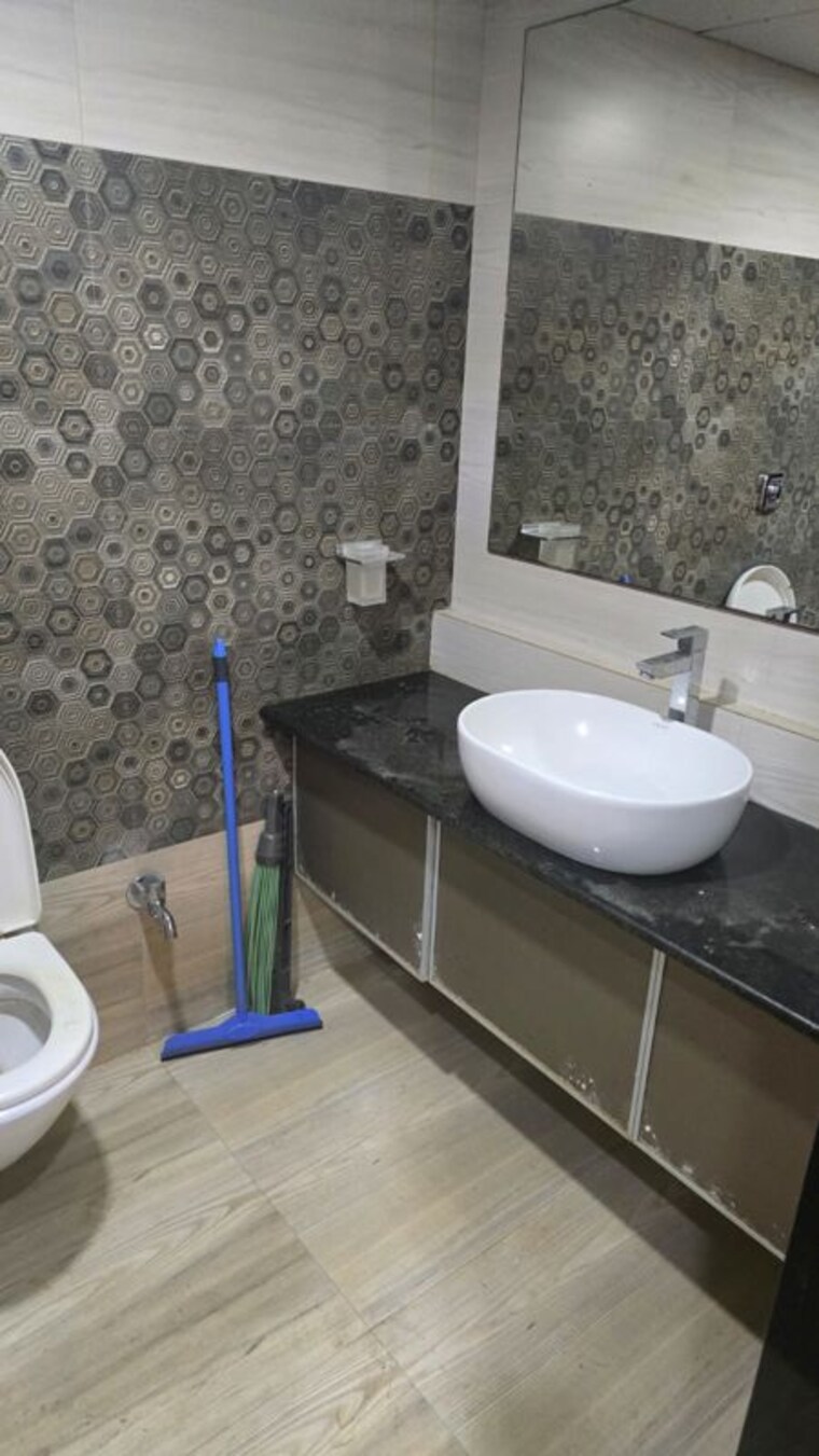 Bathroom, vastulabh-chs 3 Bedroom 1150 Sq.Ft. Apartment In Andheri East Mumbai 10354171