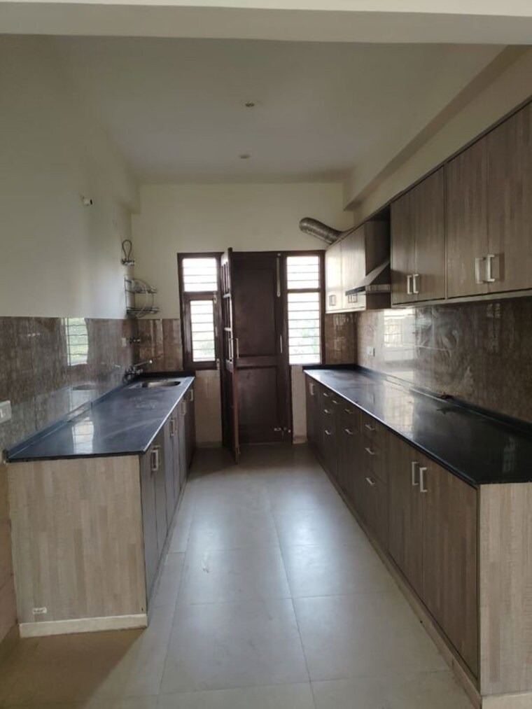 Kitchen, unitech-fresco 3 Bedroom 1877 Sq.Ft. Apartment In Sector 50 Gurgaon 10354199