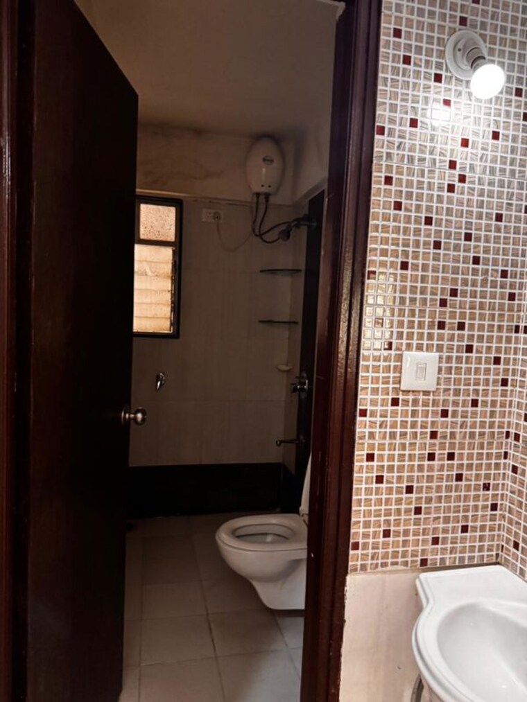 Bathroom, ls-mehetre-laxmi-angan 2 Bedroom 989 Sq.Ft. Apartment In Pimple Saudagar Pune 10354191