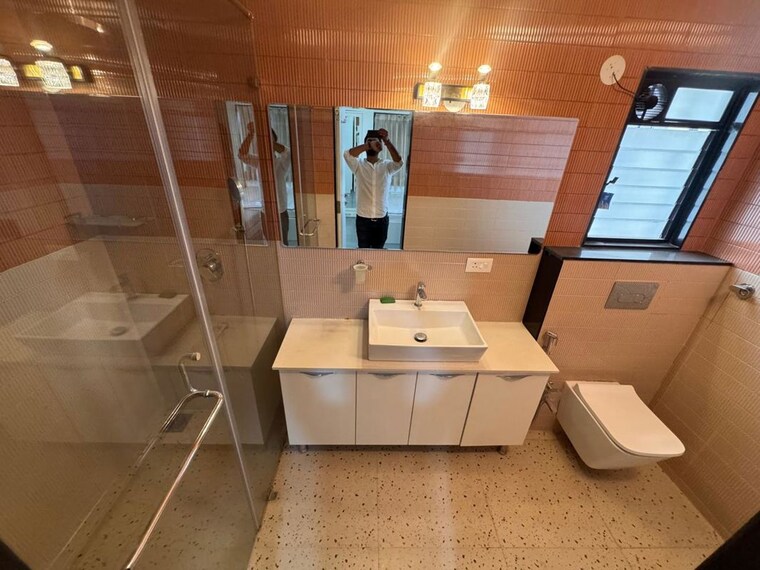 Bathroom, deccan gymkhana 3 Bedroom 2003 Sq.Ft. Apartment In Deccan Gymkhana Pune 10354218