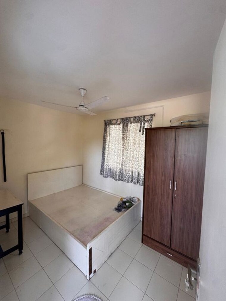 Room, deccan gymkhana 3 Bedroom 2003 Sq.Ft. Apartment In Deccan Gymkhana Pune 10354218